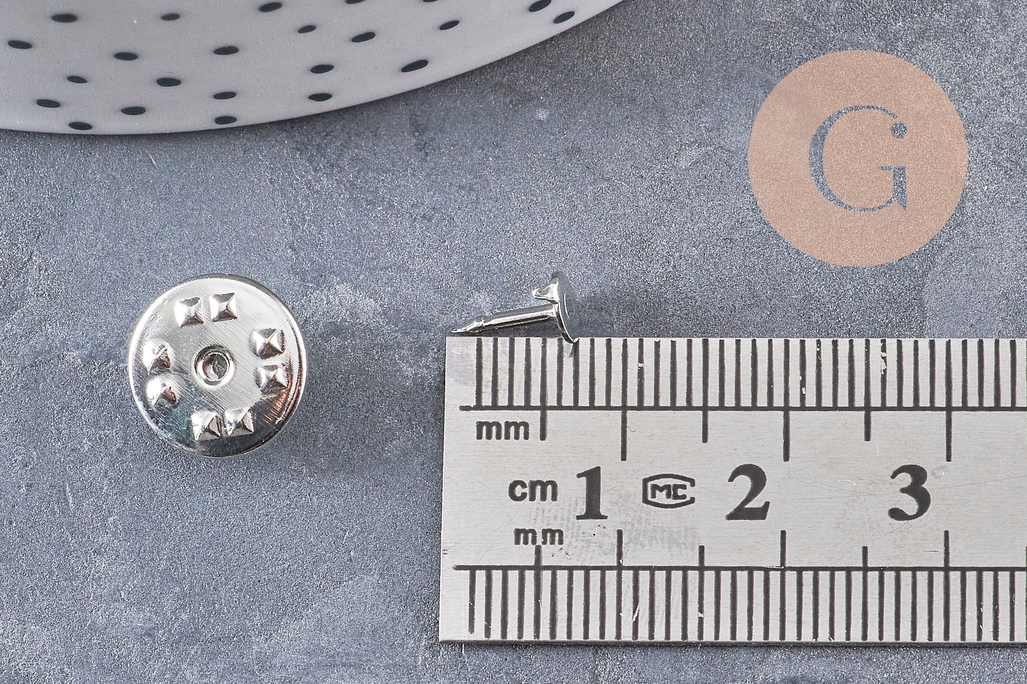 Attache et support pour pin's fer platine 11mm, x5 (G11030)