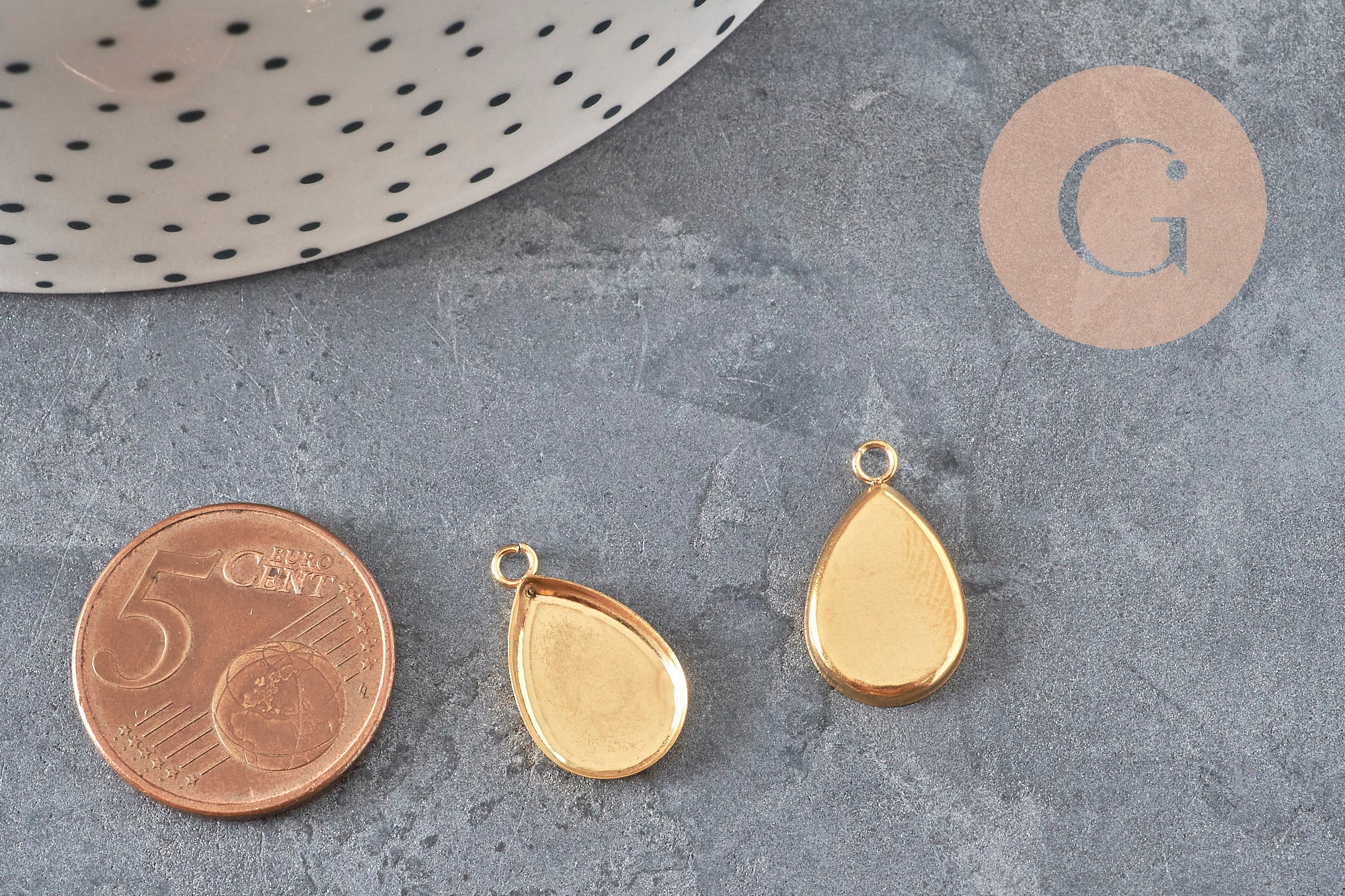 Pendentif goutte support cabochon acier 304 inoxydable doré IP 14x9mm, x1 (G11218)