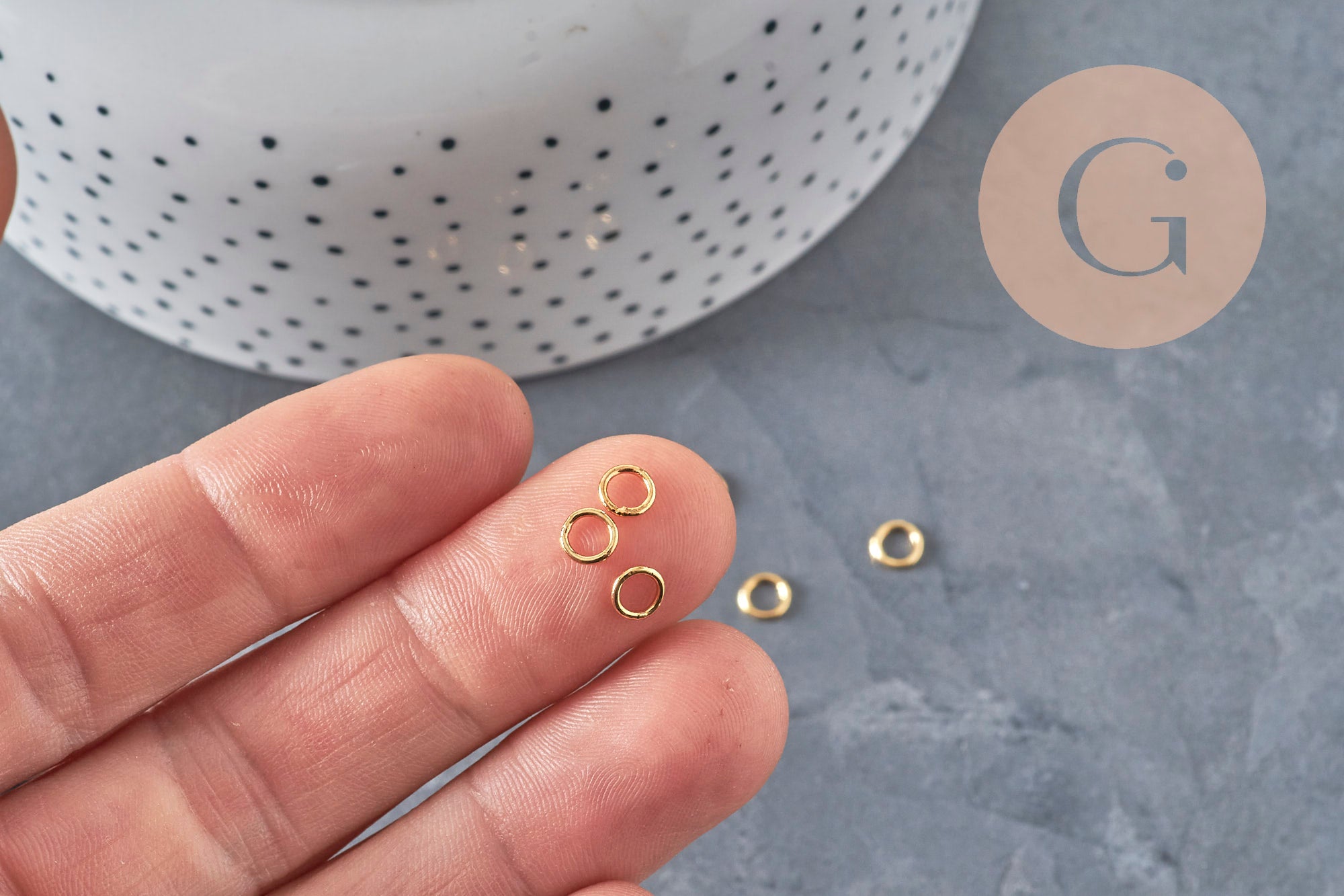 Gold 304 stainless steel round closed jump rings 5mm/0.8mm, x10 IN STOCK