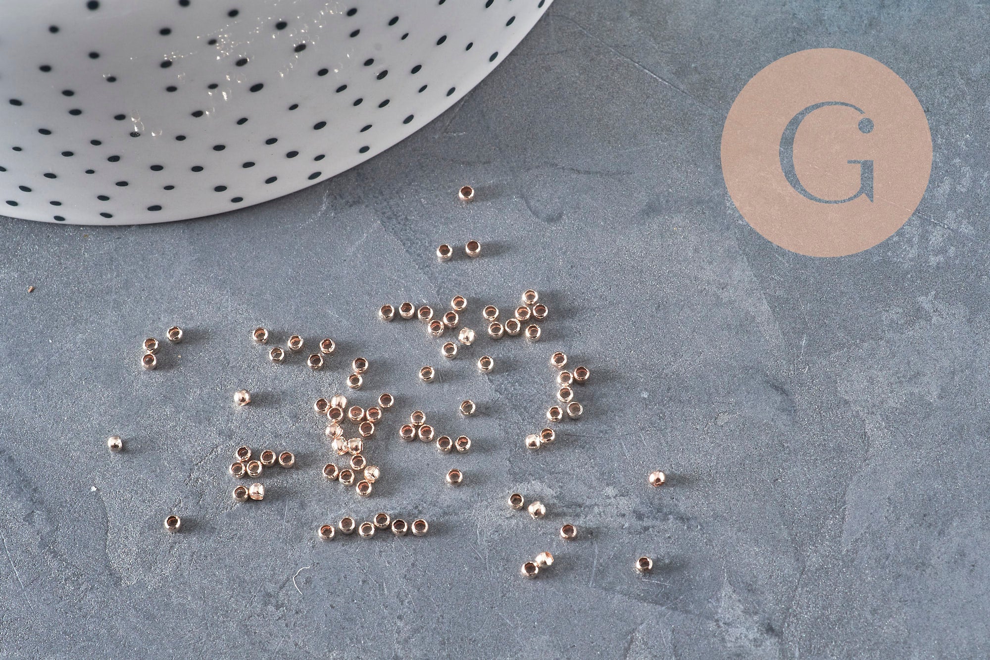 Perles à écraser laiton or rose 2x1.2mm, x1Gr (G11277)