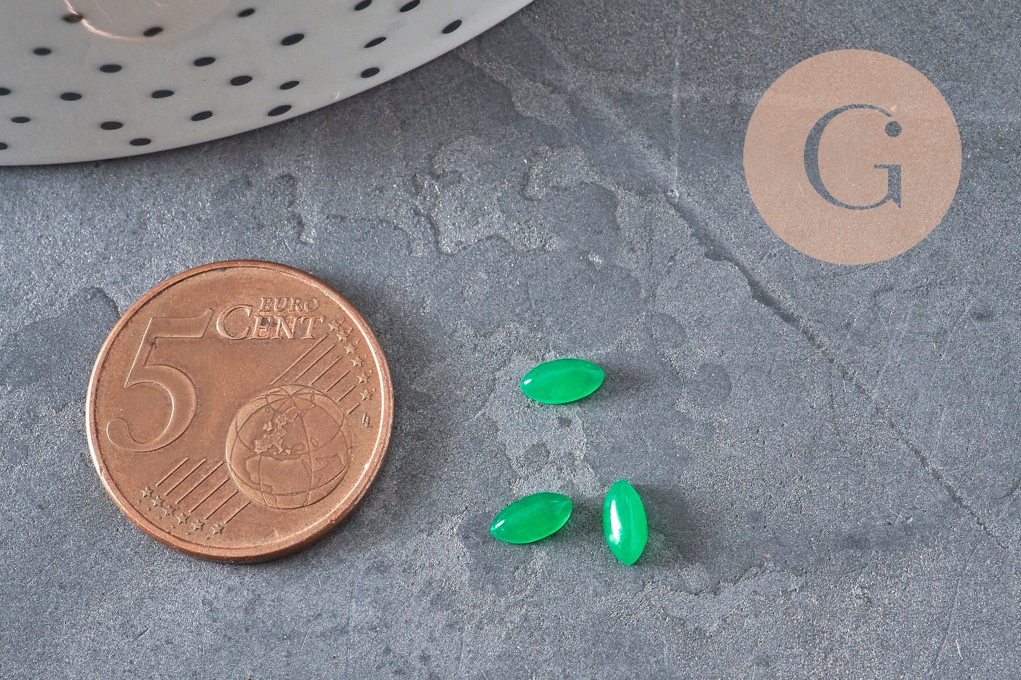 Cabochon marquise navette jade naturel vert 6x3mm, x1 (G11242)