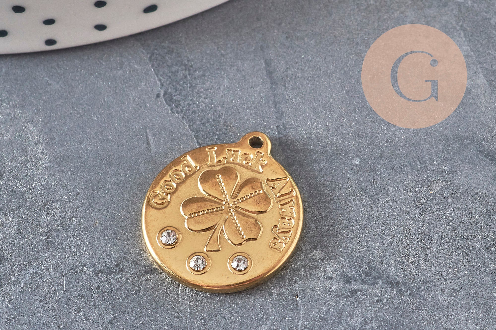 Pendentif médaille trèfle 4 feuilles acier doré zircons 20mm, x1 (G11275)