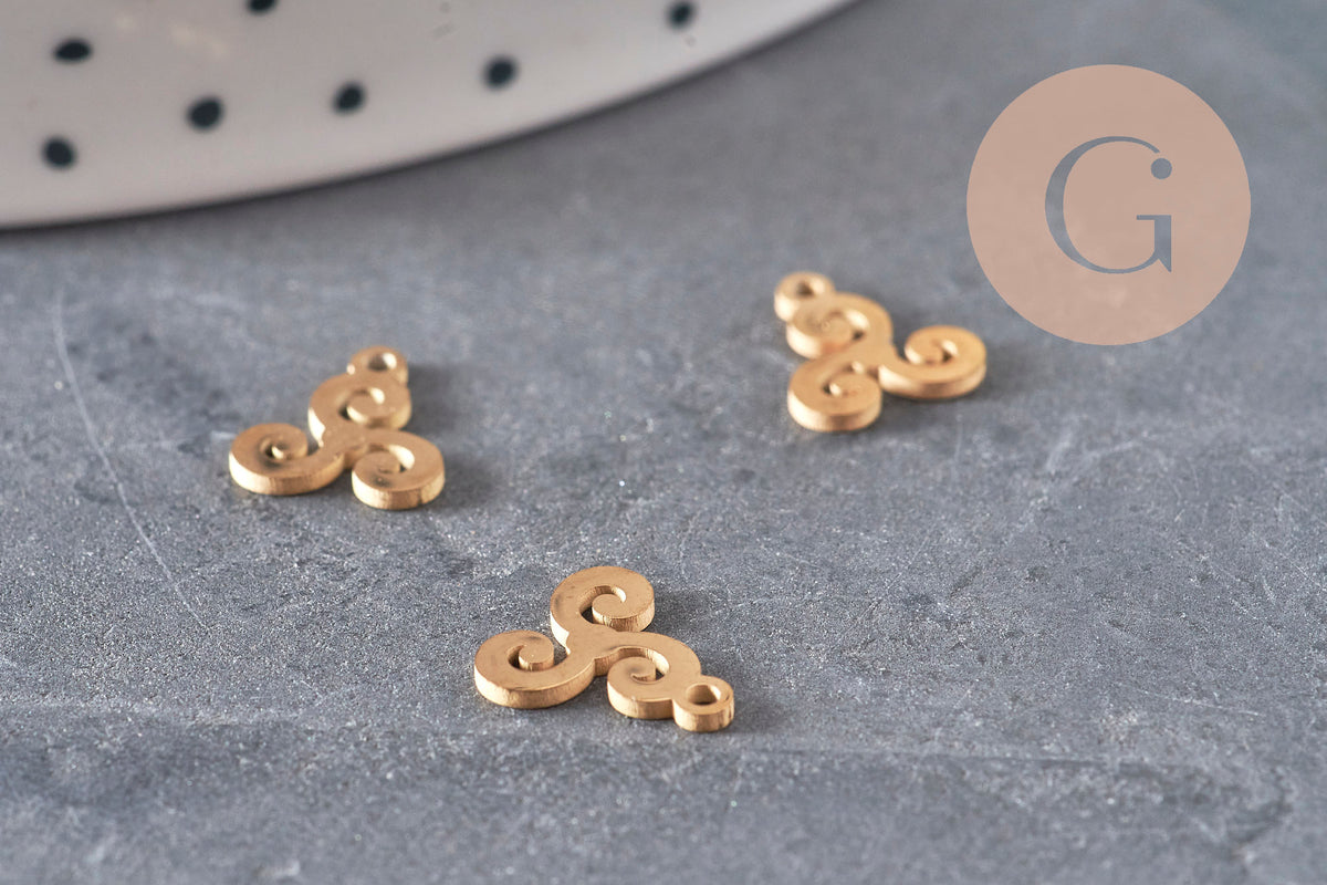 Pendentif triskel acier 304 inoxydable doré 18K 10mm, x1 (G11316)