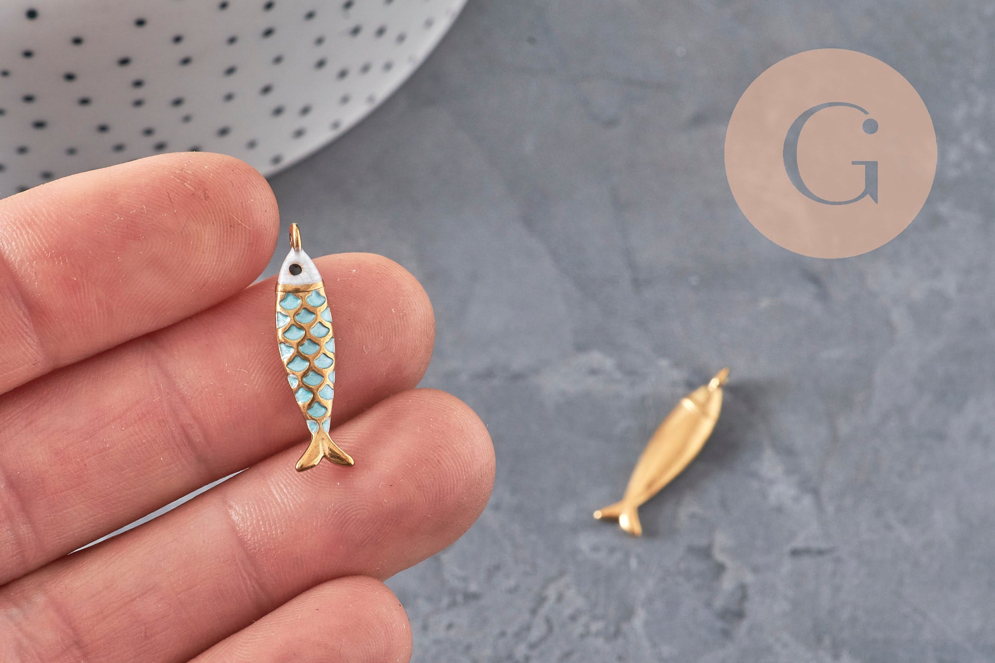 Pendentif poisson acier 304 inoxydable doré turquoise 25.5mm, x1 (G11309)