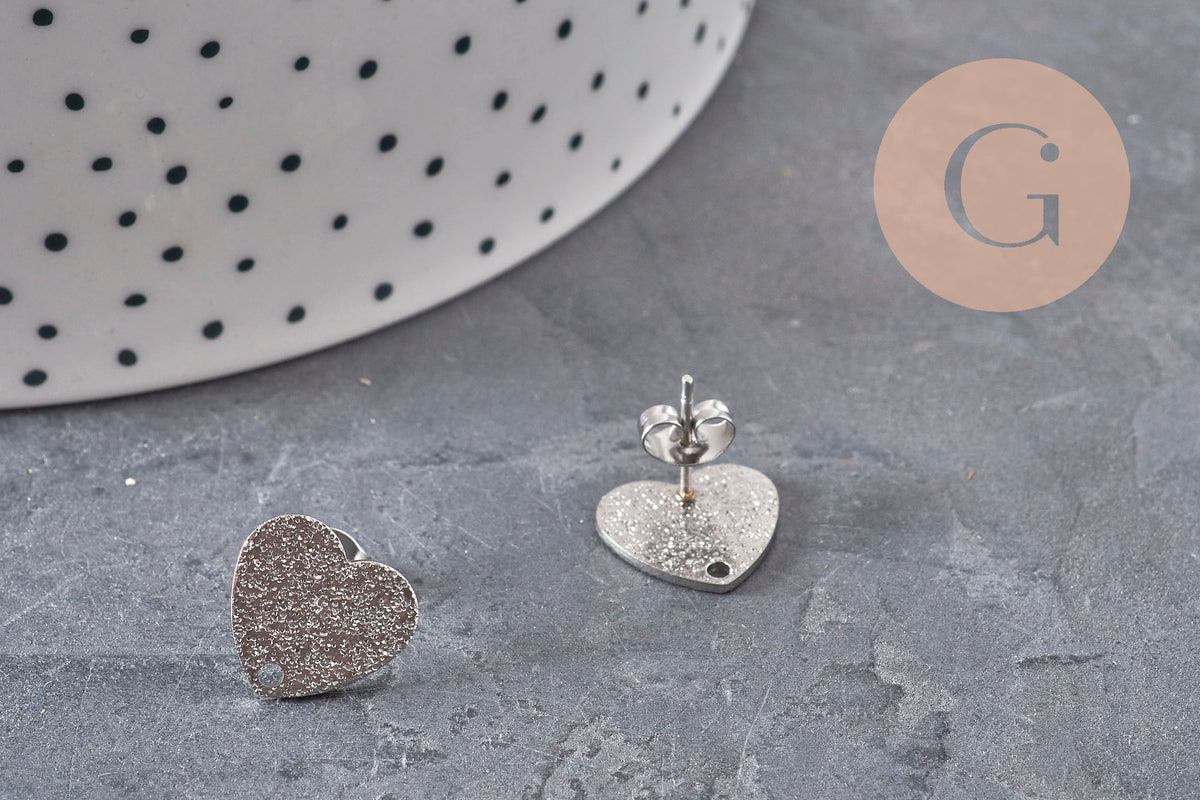 Clous-puces oreille coeur acier 304 inoxydable platine sablé 1 trou 13mm, la paire (G11318)