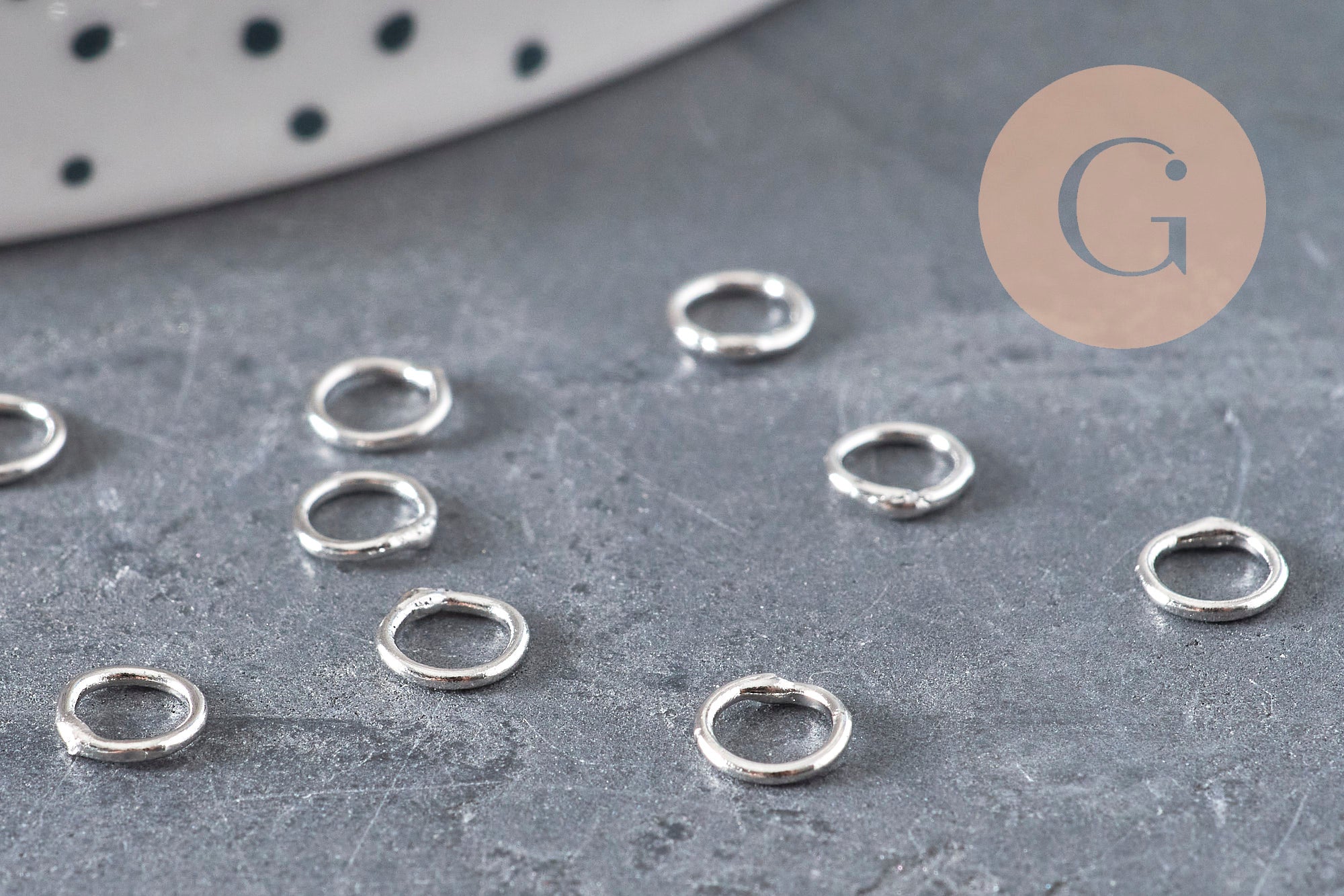 Anillos de unión redondos cerrados latón platino 5mm-0.7mm, x10 (G11213)