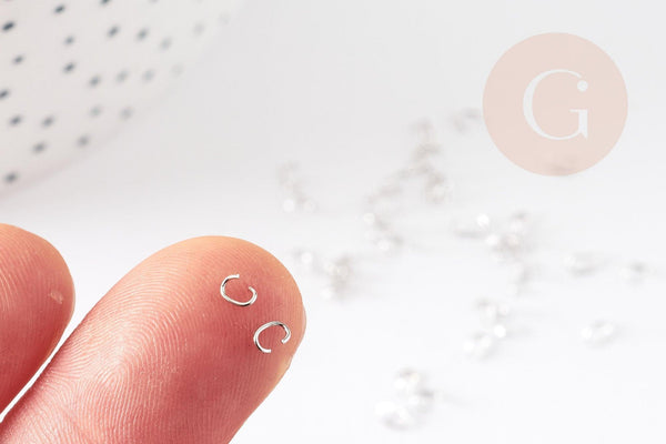 Anneaux ovales dorés or blanc 4mm, x1gr (G1707)