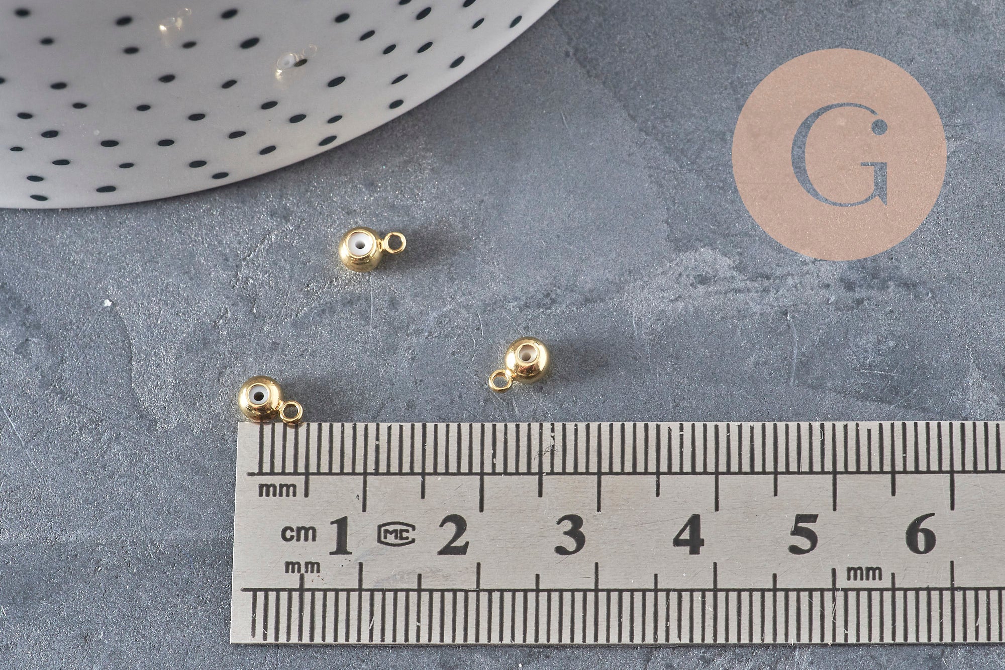 Rubber bail for brass pendant 6.5x3.5mm, x10 (G11231)