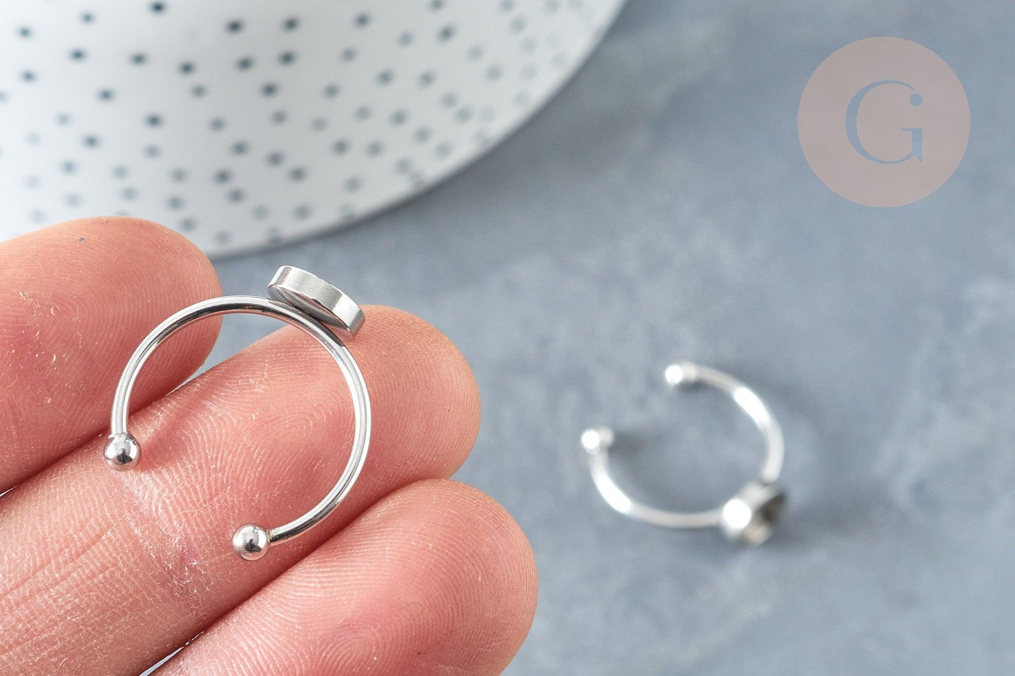 Bague réglable pour cabochon 6mm acier platine inoxydable 18mm, x1 (G8149)