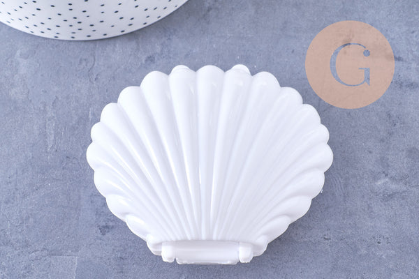 Boite bijou coquillage plastique blanc 9x7.5cm, x1 (G6629)