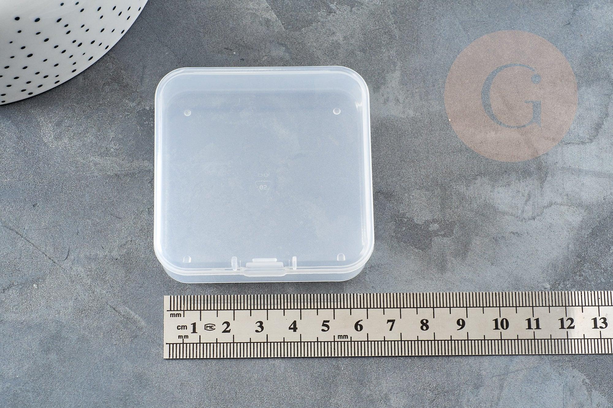 Boite rangement perles en plastique carrée 6.4cm, x1 (G0165)