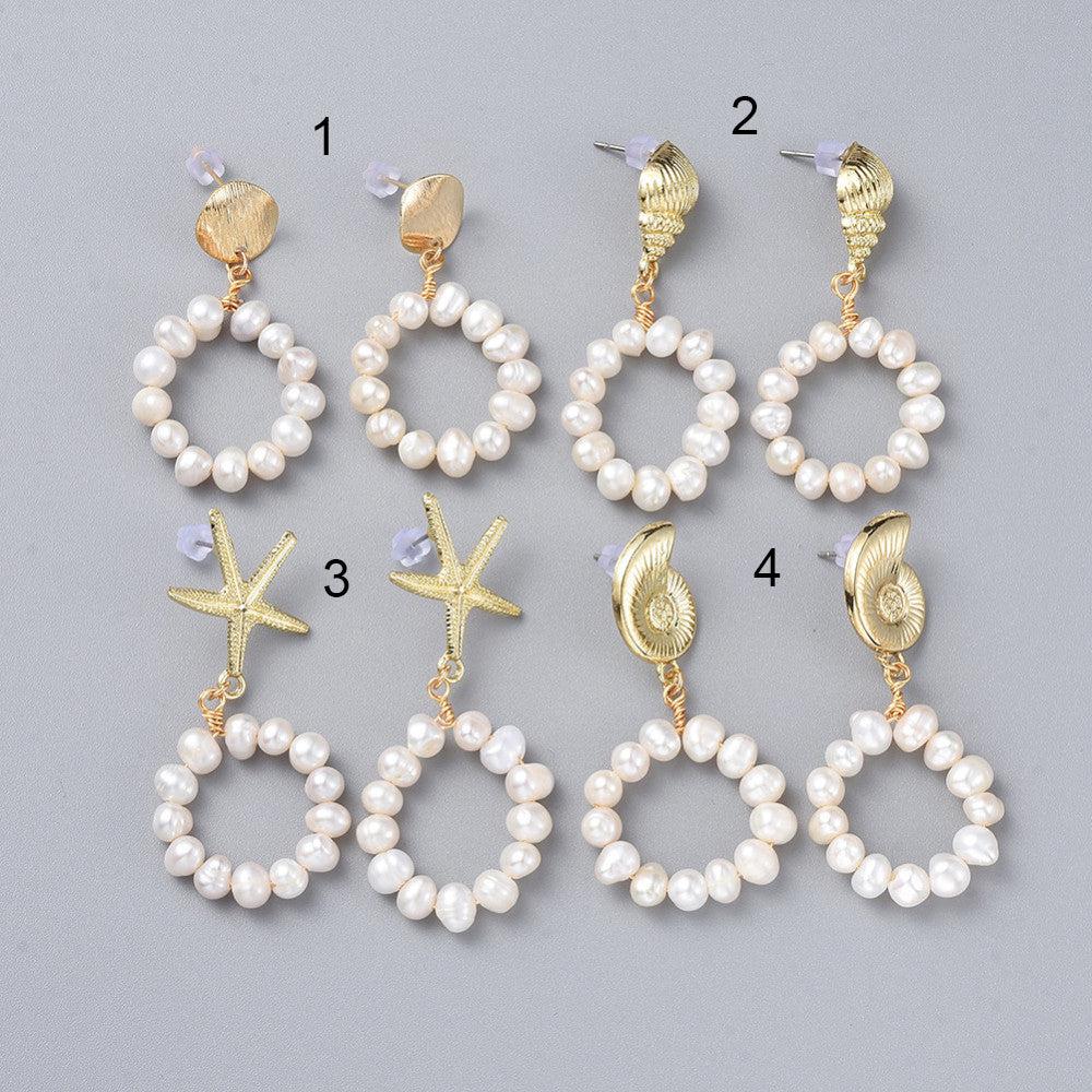 Boucles d'oreilles perles eau douce support coquillage laiton doré 45mm, la paire (G3206)
