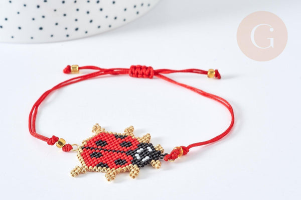 Bracelet Réglable coccinelle 28cm cordon rouge nylon perles rocailles tissées , bijou chance à offrir, bracelet amitié, x1 (G7685)