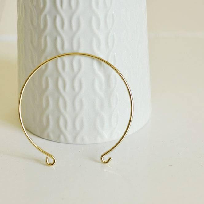 Bracelet jonc réglable laiton doré finition boucle 16k 57mm, x1 (G10175)