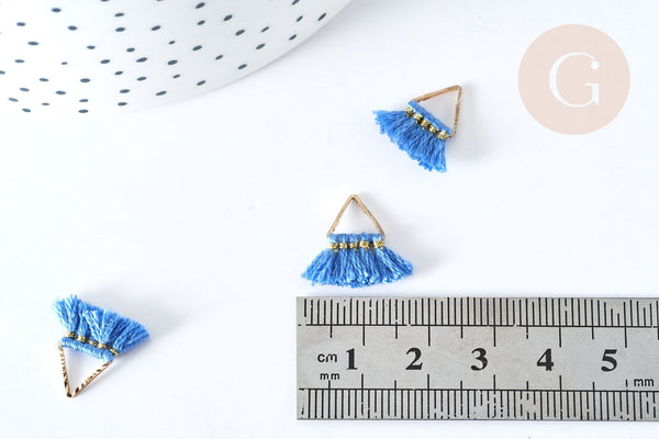 Breloque Pompon bleu polyestère laiton doré 15mm,décoration pompon, pompon boucles,fabrication bijoux bohème, x1 (G8217)