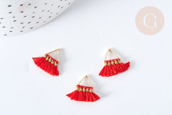 Breloque Pompon rouge polyestère laiton doré 15mm,décoration pompon, pompon boucles,fabrication bijoux bohème, x1 (G8218)