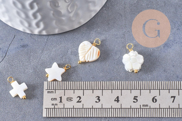 Breloque nacre blanche naturelle coeur étoile feuille fleur croix acier 304 inoxydable doré 15~17mm, x1 (G10410)