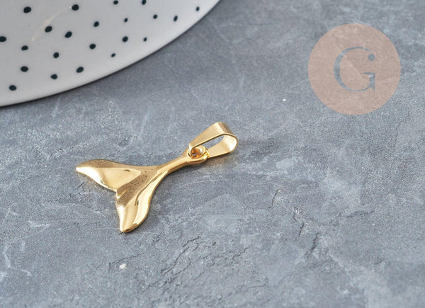 Breloque queue poisson acier 304 inoxydable doré 18k 26mm, x1 (G5640)