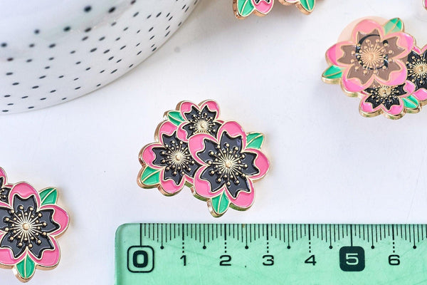 Broche pins Fleurs motif végétal doré émail,broche dorée, décoration veste, 30x25mm,x1 G5555