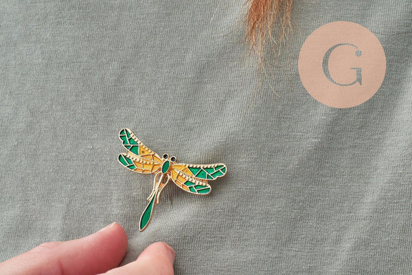 Broche pin's Libellule insecte ailé doré émaillé 40x32mm, x1 (G5551)
