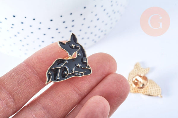 Broche pins biche motif mystique noir doré émail 25x26mm,broche dorée, décoration veste,x1 G6730