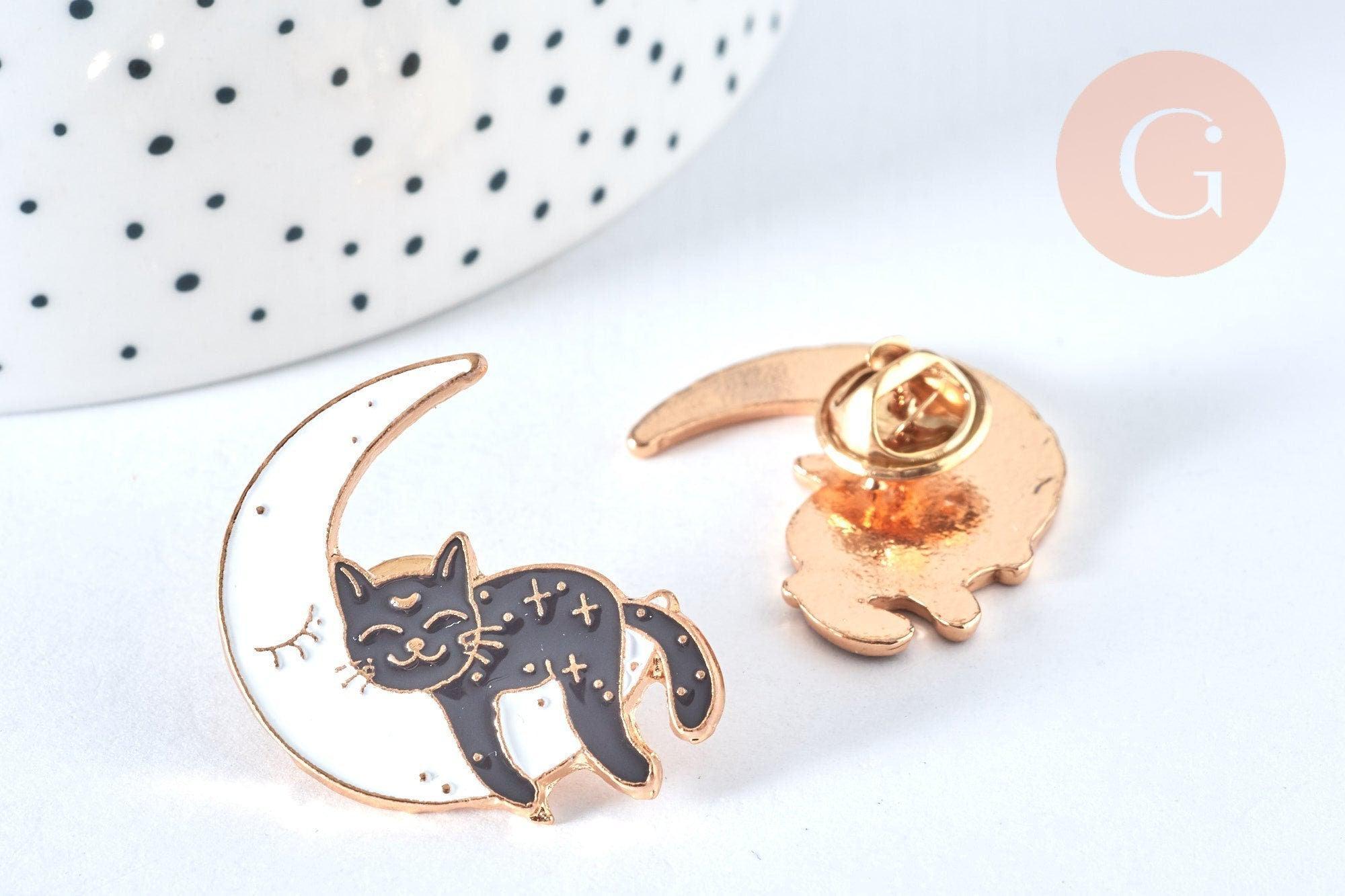 Broche pins chat noir et lune blanche doré émail 30mm,x1 (G6799)