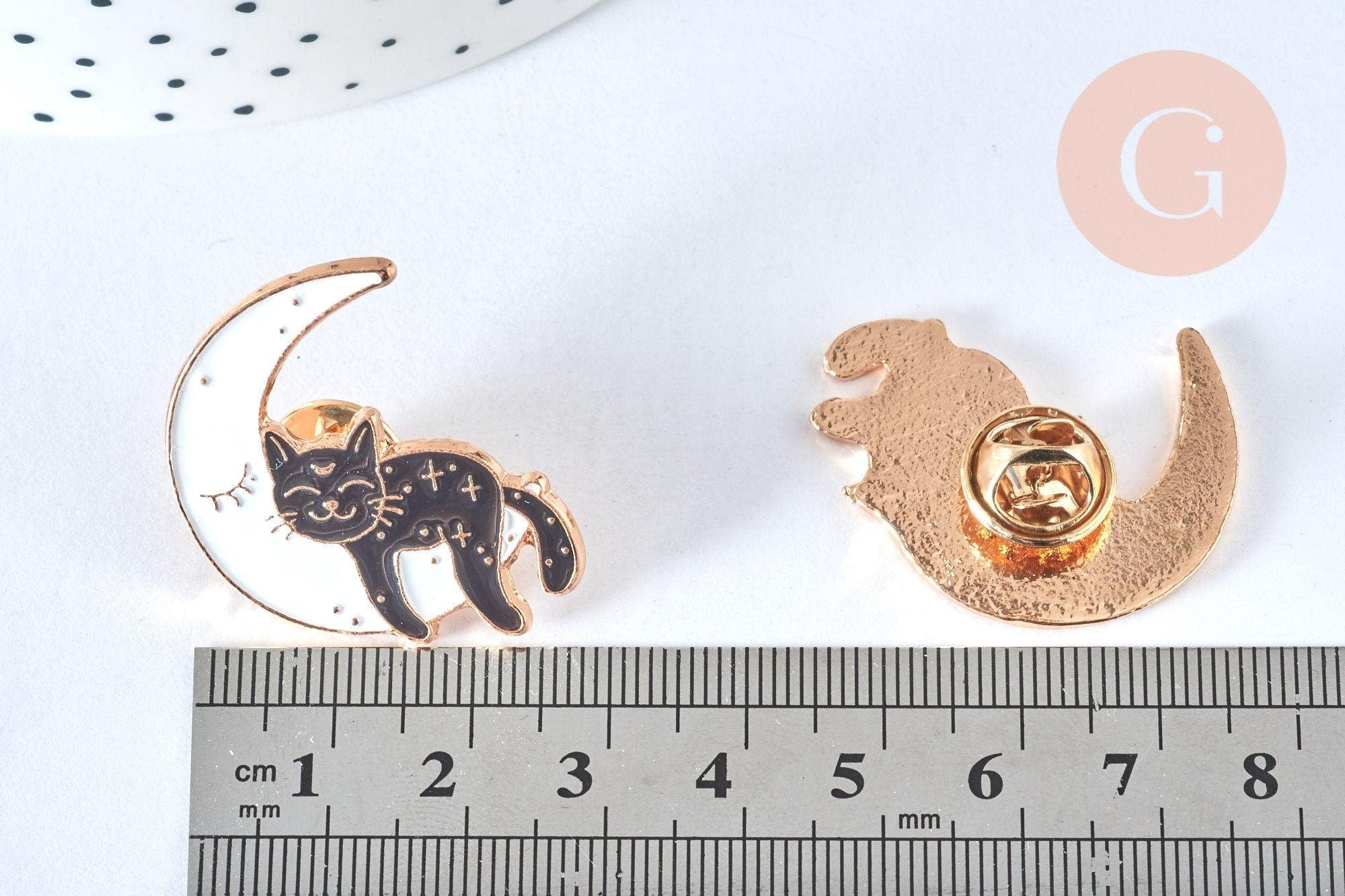 Broche pins chat noir et lune blanche doré émail 30mm,x1 (G6799)