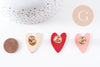 Broche pins coeur zamac doré émaillé 29mm, x1 (G10139)