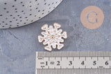 Broche pin's flocon de neige blanc zamac doré 24mm, x1 (G10097)