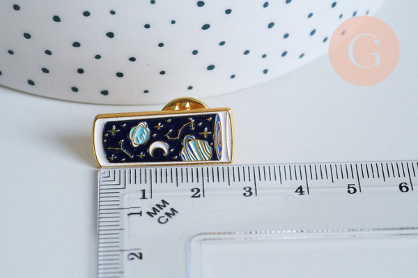 Broche pins verre mystique lune et étoiles émail bleu doré émail 27.5mm,broche dorée,décoration veste,x1 G6716