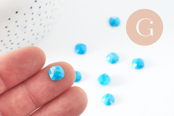 Cabochon carré turquoise naturel 8x8mm, x1 (G9686)