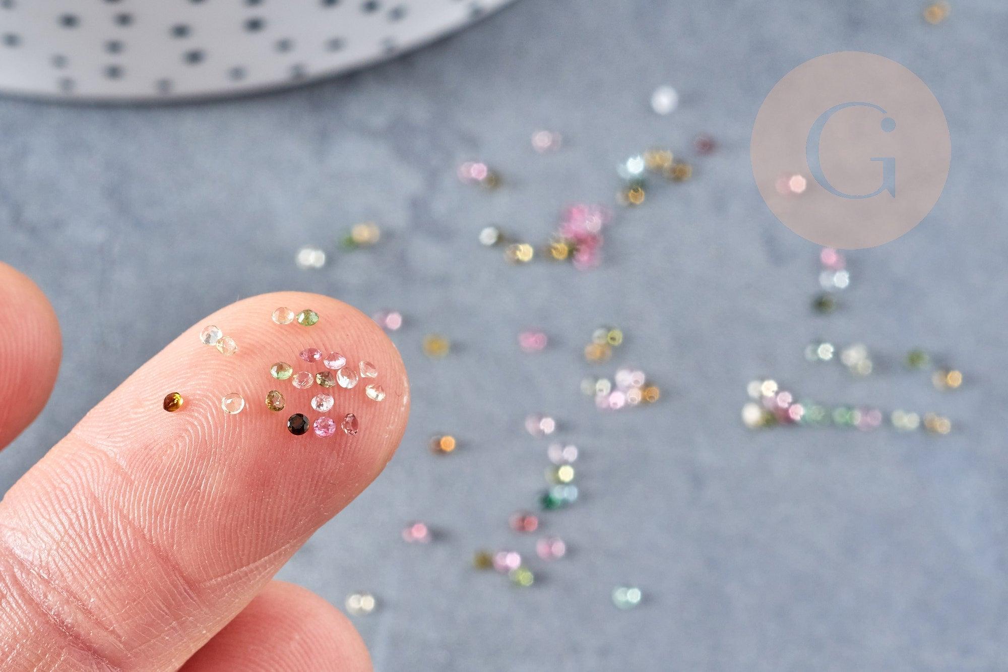 Cabochon forme diamant tourmaline naturelle 1.5mm, x1 (G8744)