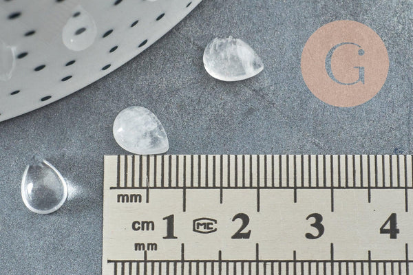 Cabochon goutte quartz naturel 8x6mm, x1 (G2268)