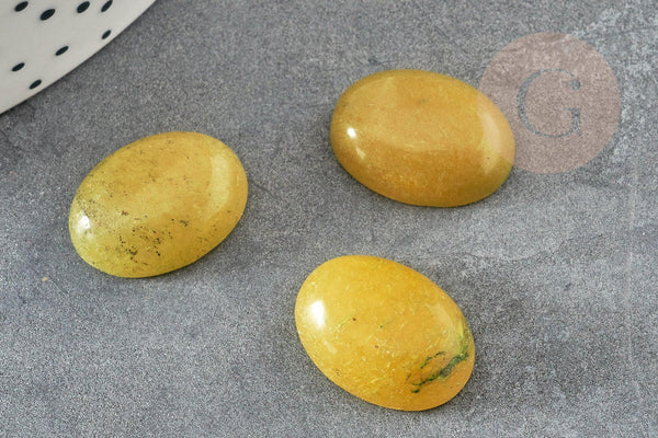 Cabochon jade vert olive naturel 13x18mm, x1 G5045