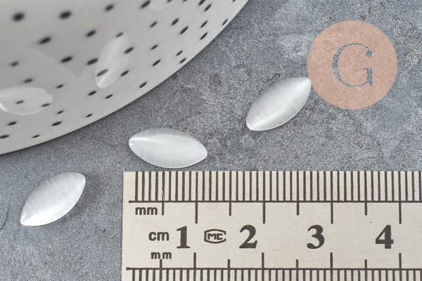 Cabochon marquise verre oeil de chat blanc 12x6mmmm, x20 (G2284)