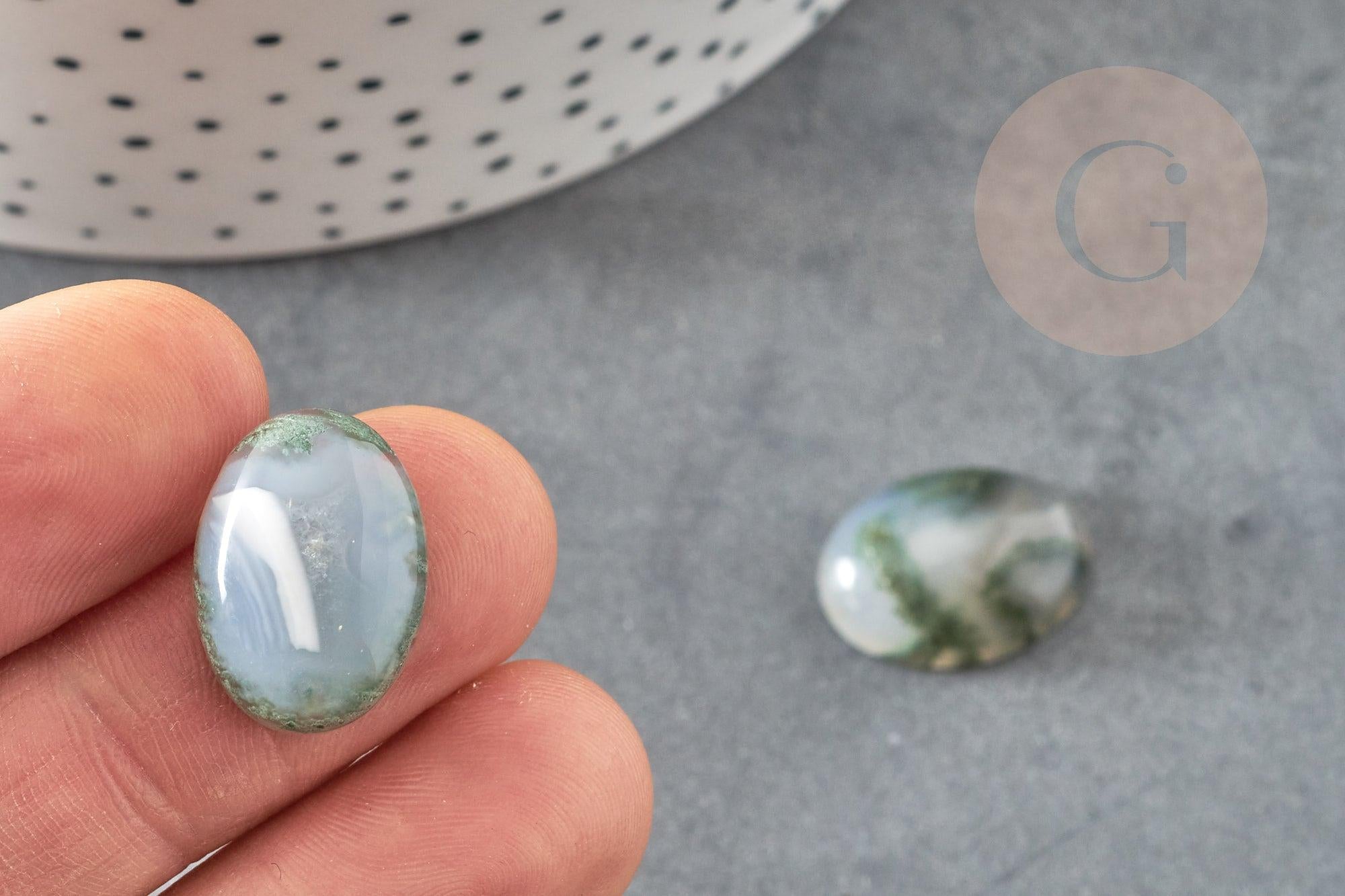 Cabochon ovale agate mousse verte naturelle 18 x 13mm, x1 (G2593)