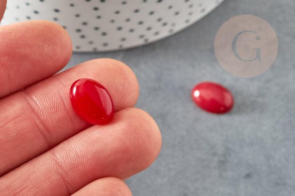 Cabochon ovale jade naturel rouge 10x14mm, x1 (G2694)