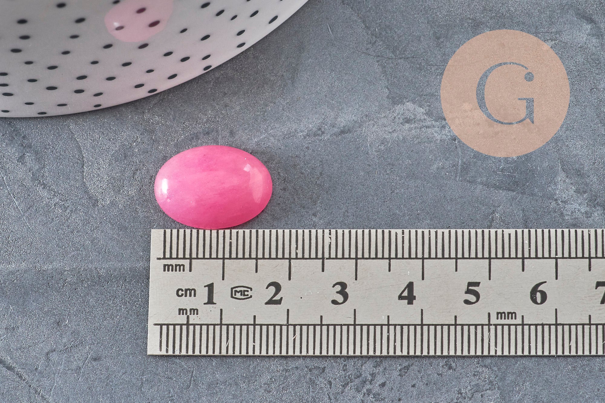 Cabochon ovale jade naturel teinté rose 18 x13mm, x1 (G2079)