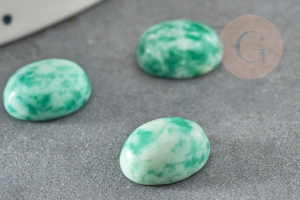 Cabochon ovale jaspe blanc vert naturel 8x10mm, x1 (G2450)