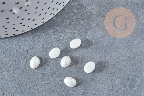 Cabochon ovale verre irisé blanc 8x6mm, x10 (G8893)