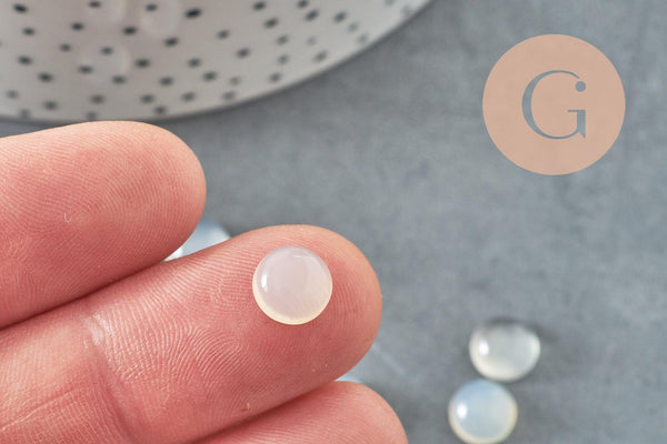 Cabochon rond agate naturelle blanche 8mm, x1 (G10031)