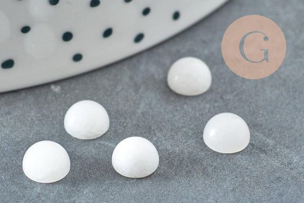 Cabochon rond jade blanc 6mm, x1 (G2885)