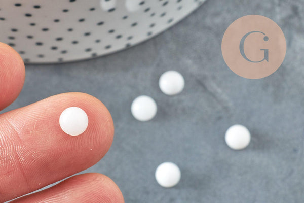 Cabochon rond jade blanc 6mm, x1 (G2885)