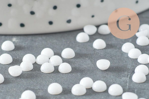 Cabochon rond jade naturel blanc 4mm, x1 (G10009)