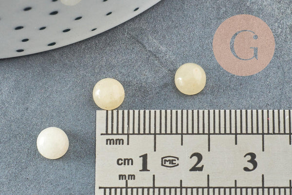 Cabochon rond jade naturel jaune 6mm, x1 (G1391)