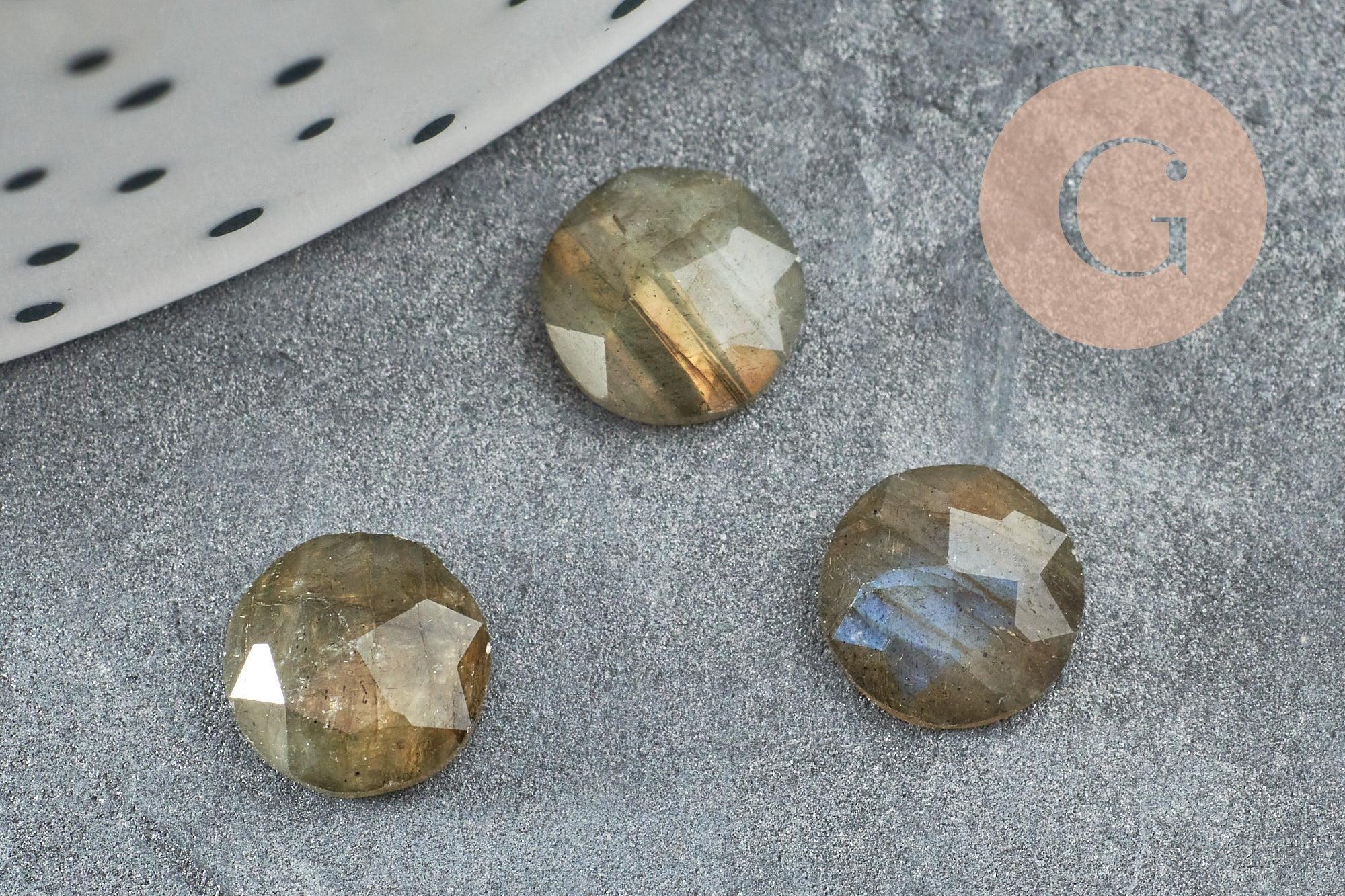 Cabochon rond labradorite naturelle à facettes 8mm, x1 (G5639)