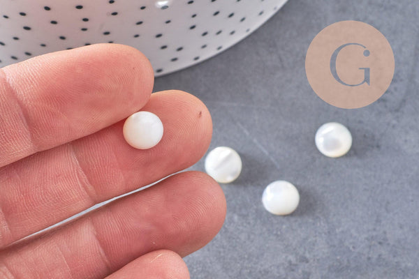 Cabochon rond nacre blanche naturelle 8mm, x1 G10535