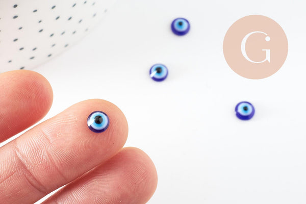 Cabochon rond résine bleue mauvais oeil 6mm , x20 (1.3g) (G0886)