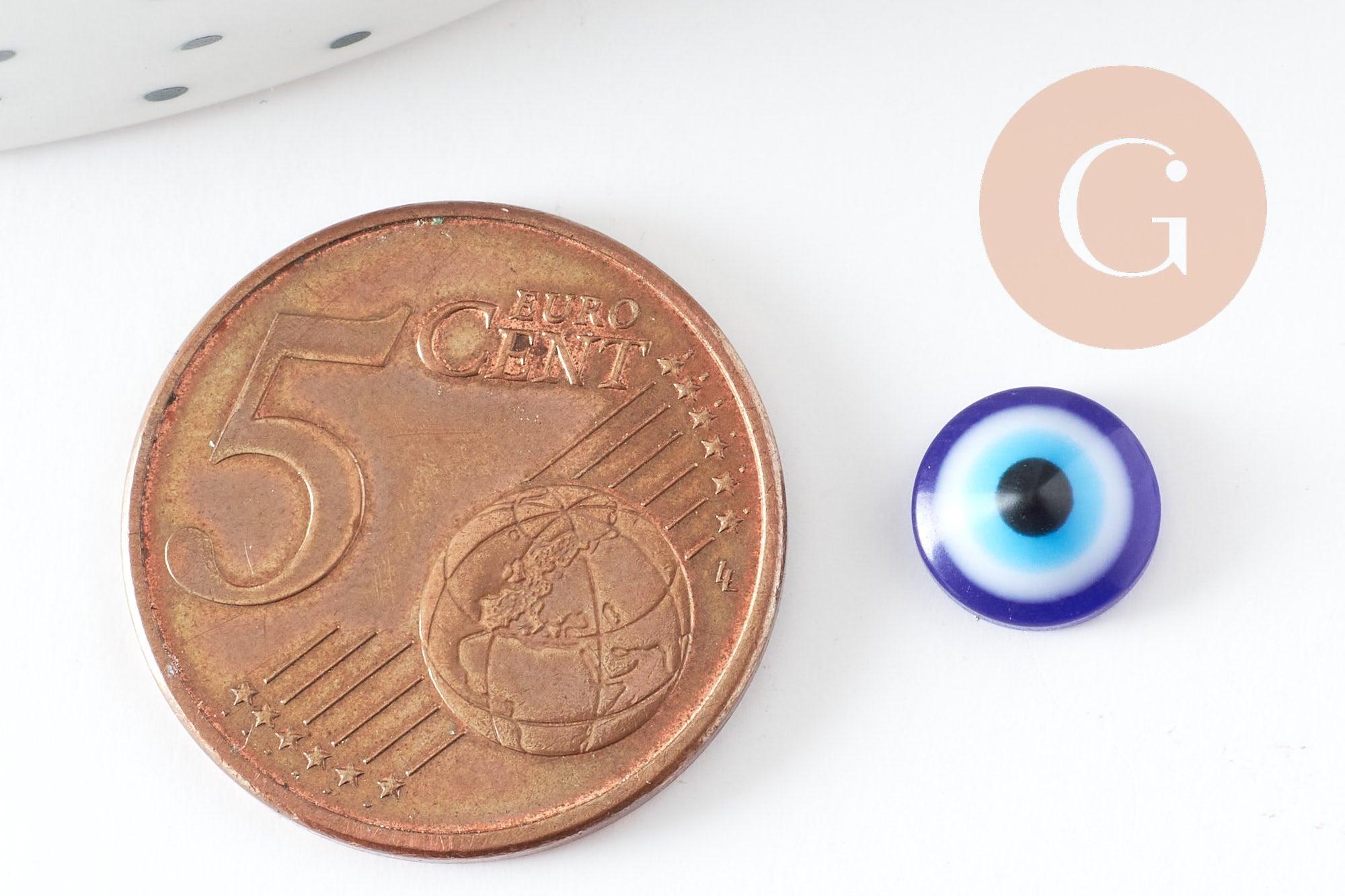 Cabochon rond résine bleue mauvais oeil 8mm , x20 (2.7g) G0303