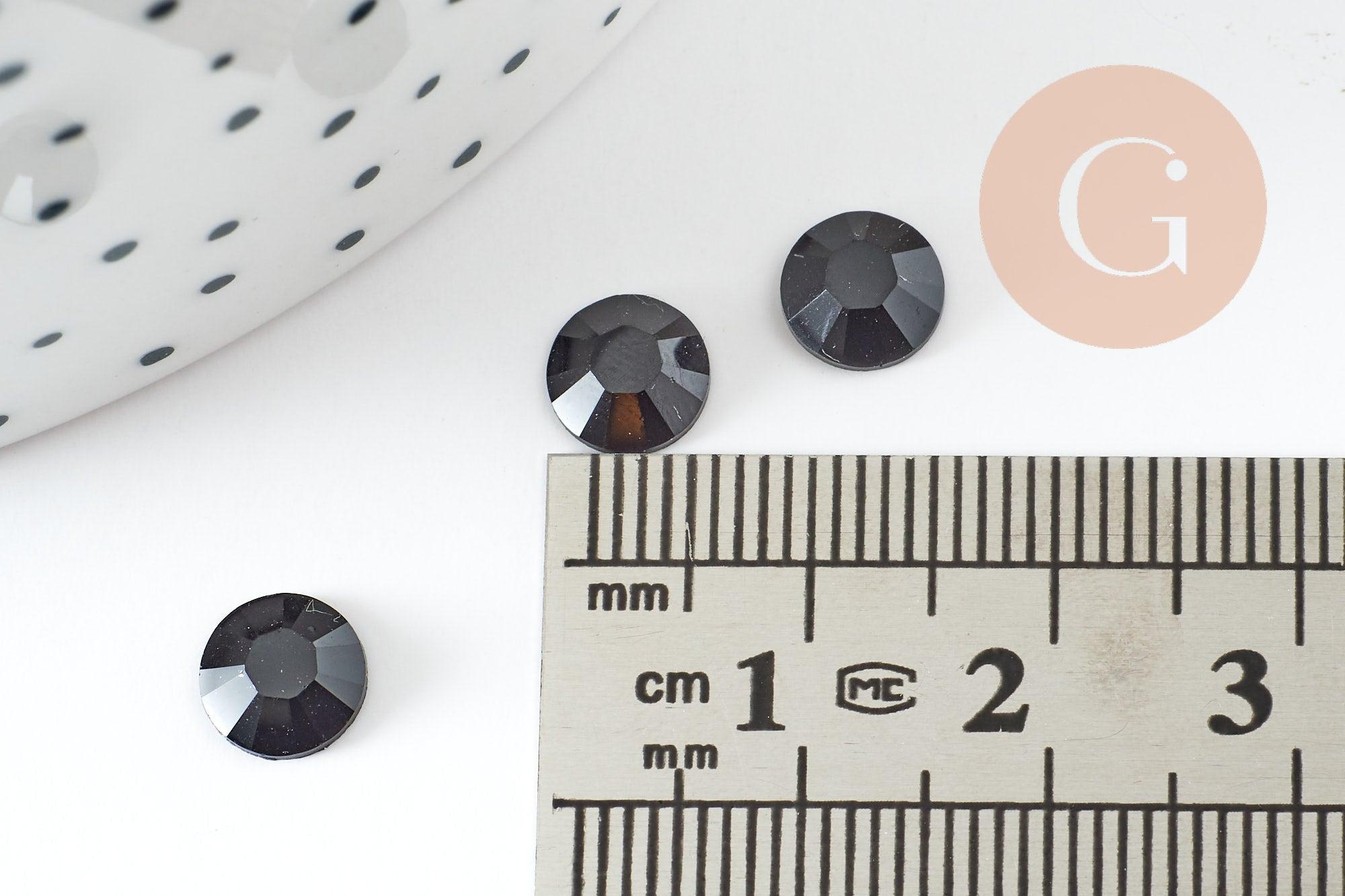 Cabochon rond strass plastique noir reflets ronds 7mm, x 5g (G2248)